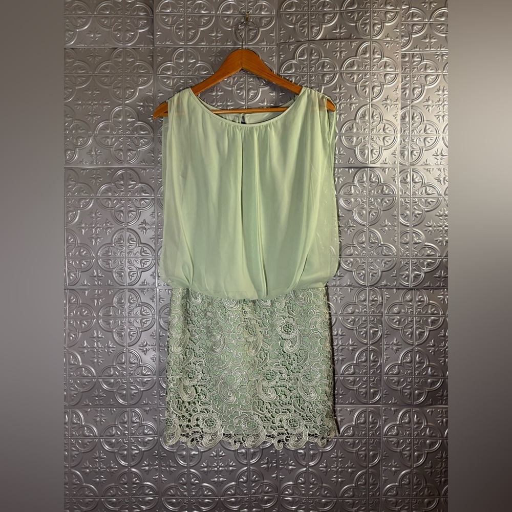 Aidan Mattox Mint green Chiffon Dress $195 Neiman Marcus Cocktail 4 wedding gala